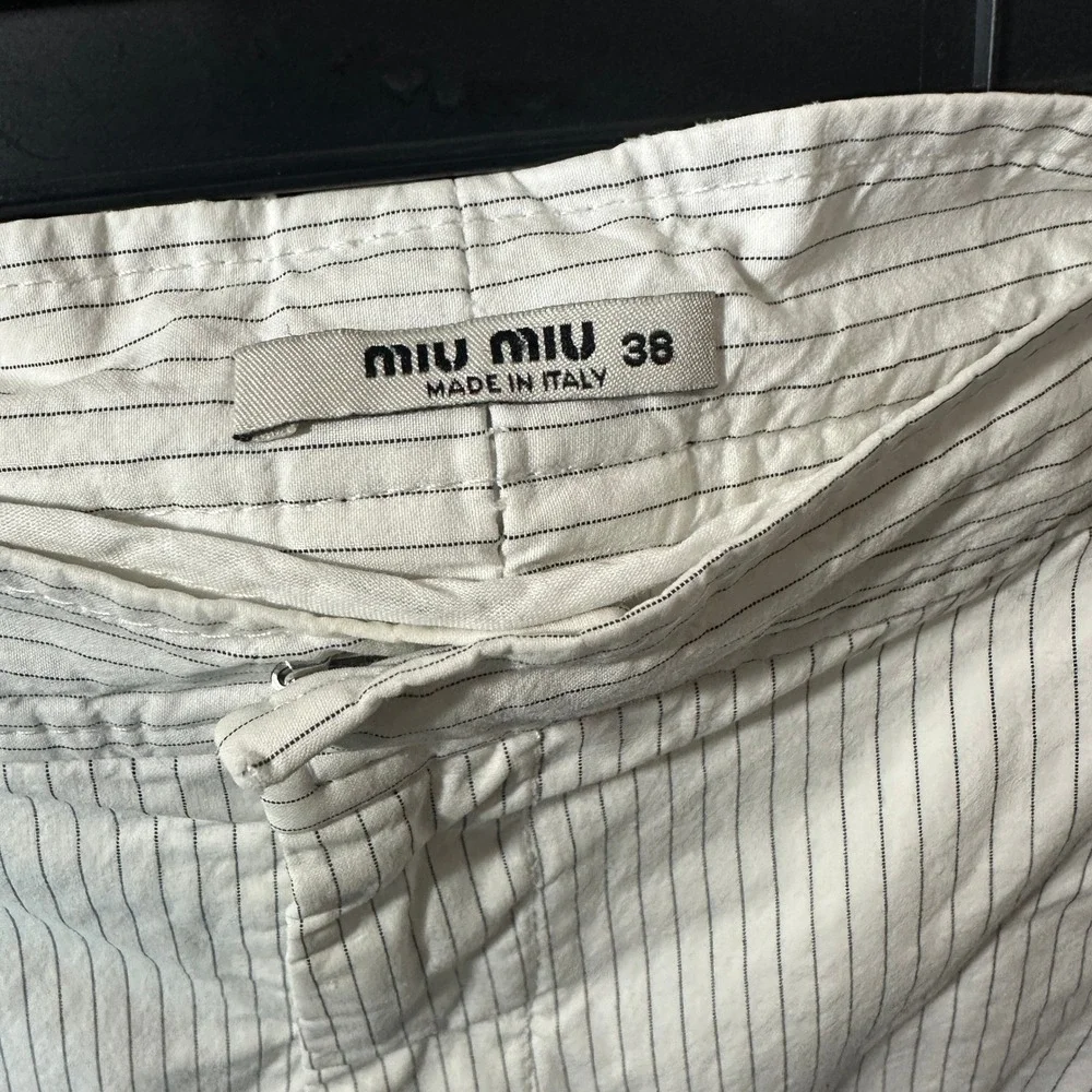 Miu Miu Women's White Pinstripe Cotton Shorts Bermuda 38‎ or XS Made in Italy